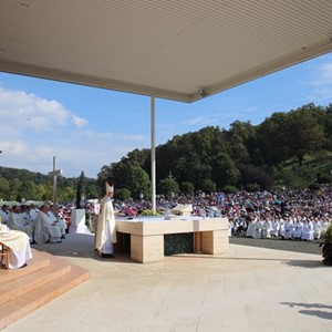 Nadbiskup Kutleša predvodio misno slavlje prigodom 25. obljetnice beatifikacije kardinala Stepinca